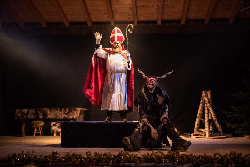 Flyer/Grafik zum Event: Deutsch-Amerik. Weihnachtsmarkt am Fr., 11.11.2022 - So., 18.12.2022 ab 15:00 Uhr