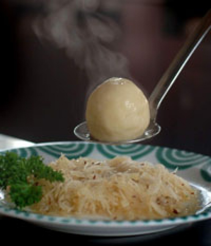 Flyer/Grafik zum Event: Knödelessen am Di., 21.04.2015 von 11:30 bis 21:00 Uhr